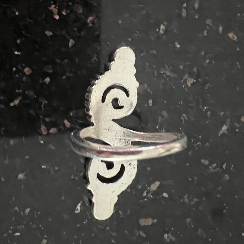 Ring - Picture 2 of 2
